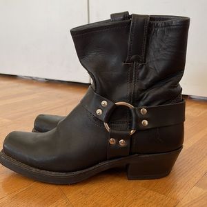 Frye Harness 8r Boots